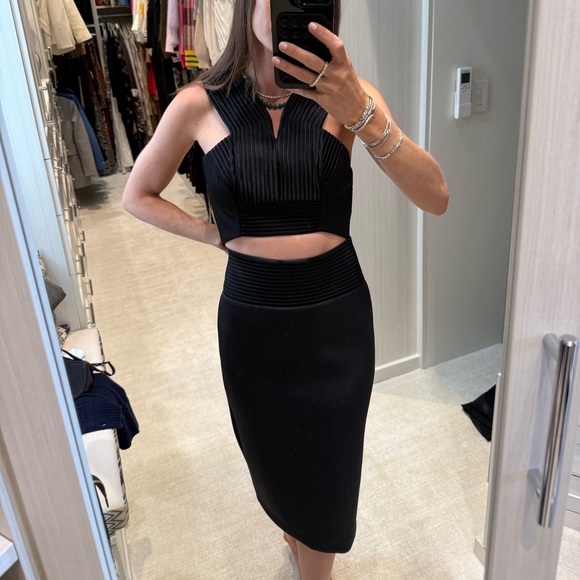 Elegant Black Skirt and Crop Top - Picture 1 of 3